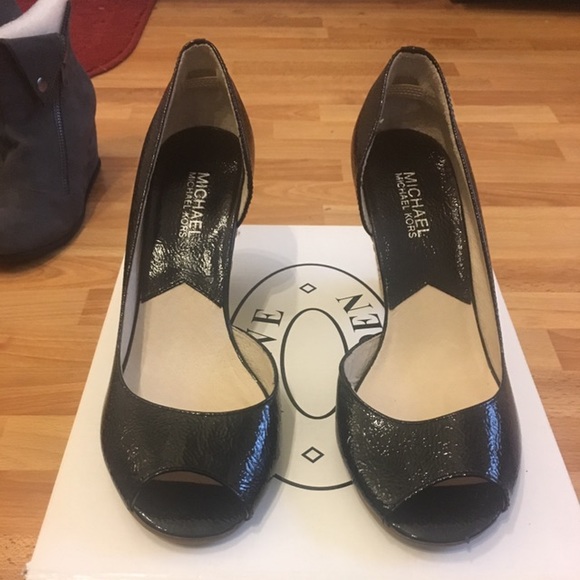 Michael Kors Wedges - Picture 1 of 3